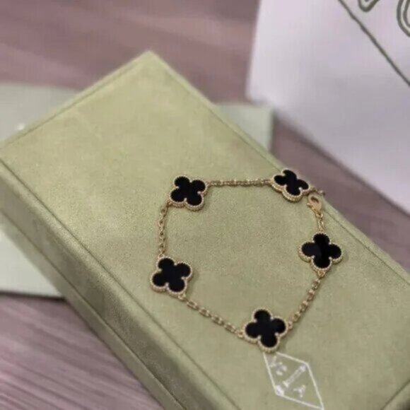 Van Cleef & Arpels Bracelet Vintage Alhambra Bracelet 18k Black Onyk 5 Motifs - Picture 5 of 6